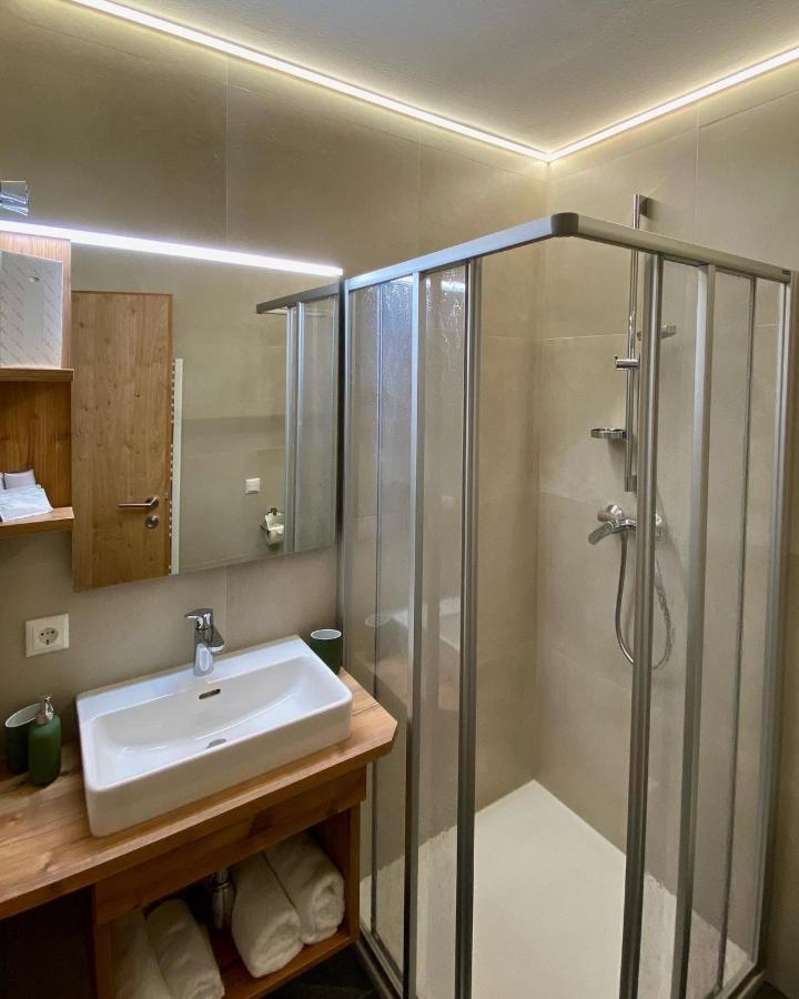 Ferienappartements Heinzle - Ihr Ferienresort Санкт-Якоб-ин-Деферегген Экстерьер фото