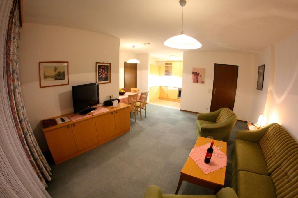 Ferienappartements Heinzle - Ihr Ferienresort Санкт-Якоб-ин-Деферегген Номер фото